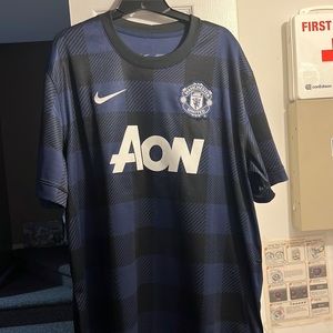 Manchester United Jersey in XL